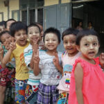 fröhliche Kinder aus dem Projekt von Myanmar Partner e.V. in Mandalay (Myanmar).